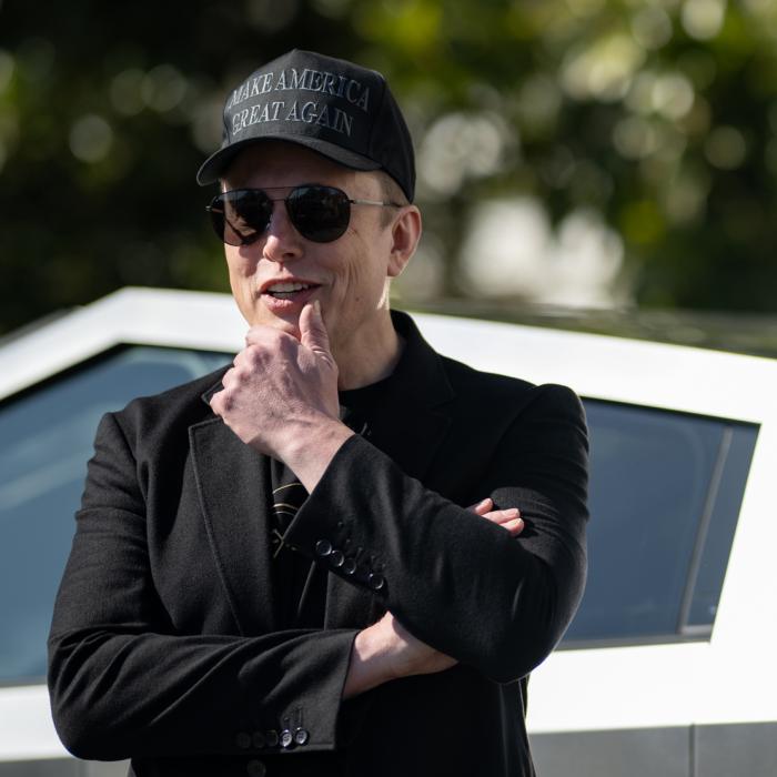 Elon Musk are nevoie de miliardele investitorilor