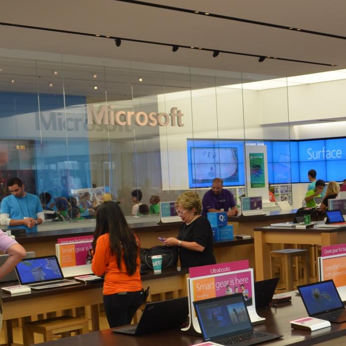 Microsoft își consolidează prezența în Europa pe fondul „volatilității geopolitice”