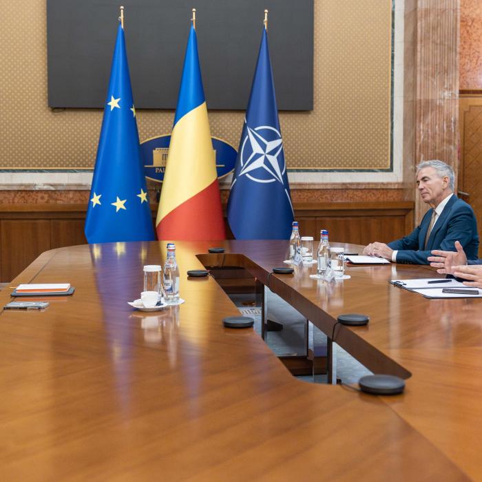 Guvernul, discuții cu sectorul bancar pe tema reducerii deficitului