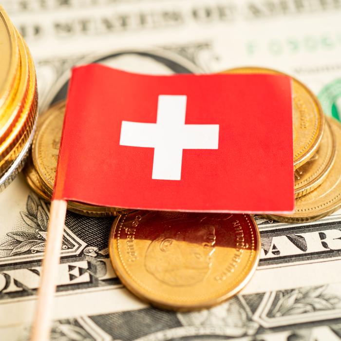 Elveția ia în calcul aderarea la forța internațională anti-kleptocrație condusă de Marea Britanie