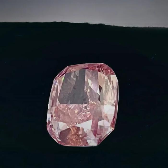 Operațiunea „Pink Diamond”: Jaf de lux dejucat în Emiratele Arabe Unite