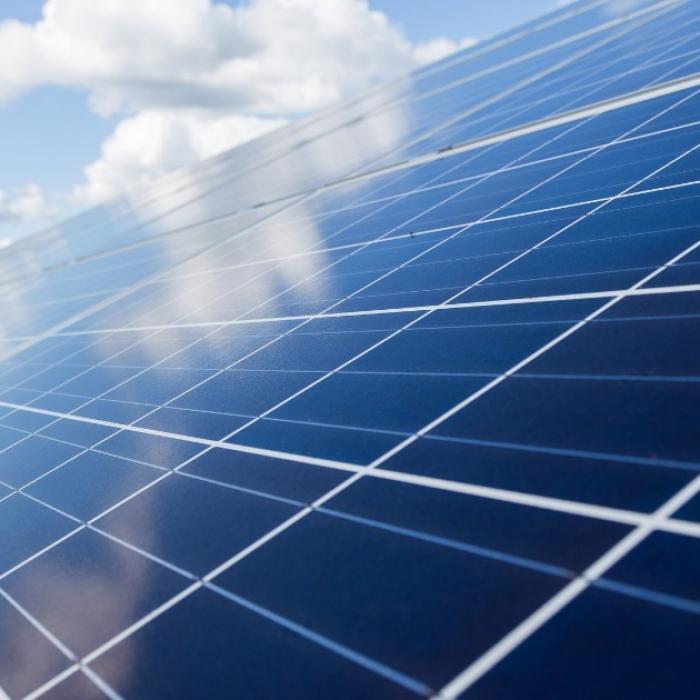 Plimbatul panourilor fotovoltaice între România și Bulgaria, o afacere de milioane