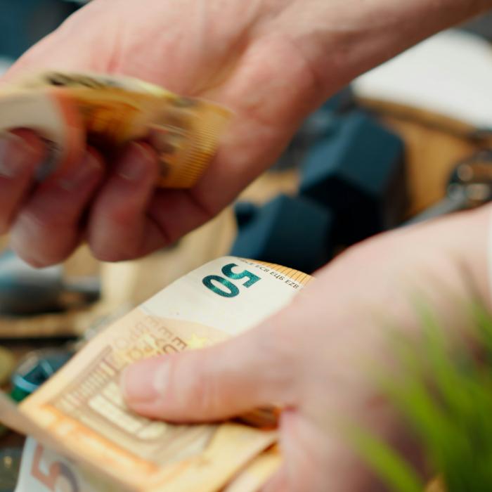 Curs BNR. Leul stabil iar aurul urcă la un nou maximum
