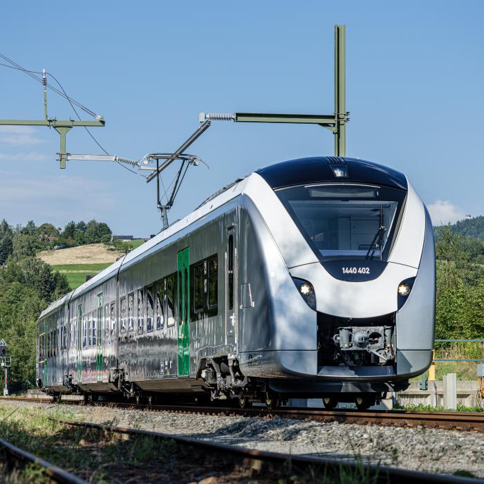 România primește încă 9 trenuri Coradia până la sfârșitul anului 2025. Alstom finalizează livrările cu întârziere de 18 luni
