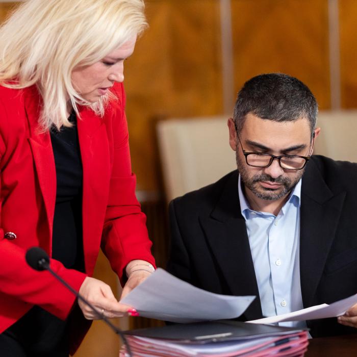 "Nu avem prea mulți bugetari". Ministrul Muncii, Florin Manole, cere redistribuiri, nu tăieri: Exemplu cu Casa de Pensii şi Inspecţia Muncii