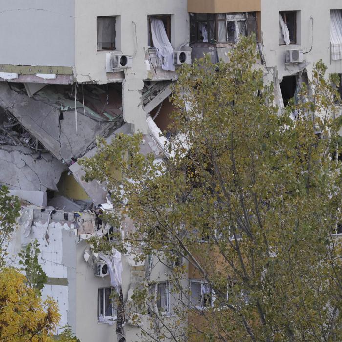 SRI: Campanie de dezinformare coordonată, pe seama exploziei de la blocul din Rahova