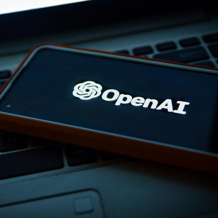 OpenAI devine mașină de făcut bani. Microsoft deține 27% din acțiuni