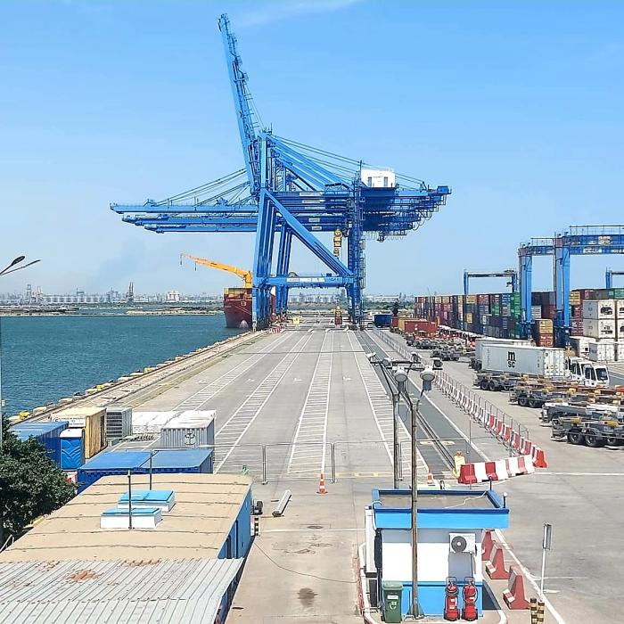 Scădere de 32% a traficului pe Canalul Dunăre–Marea Neagră. Cauzele declinului portuar