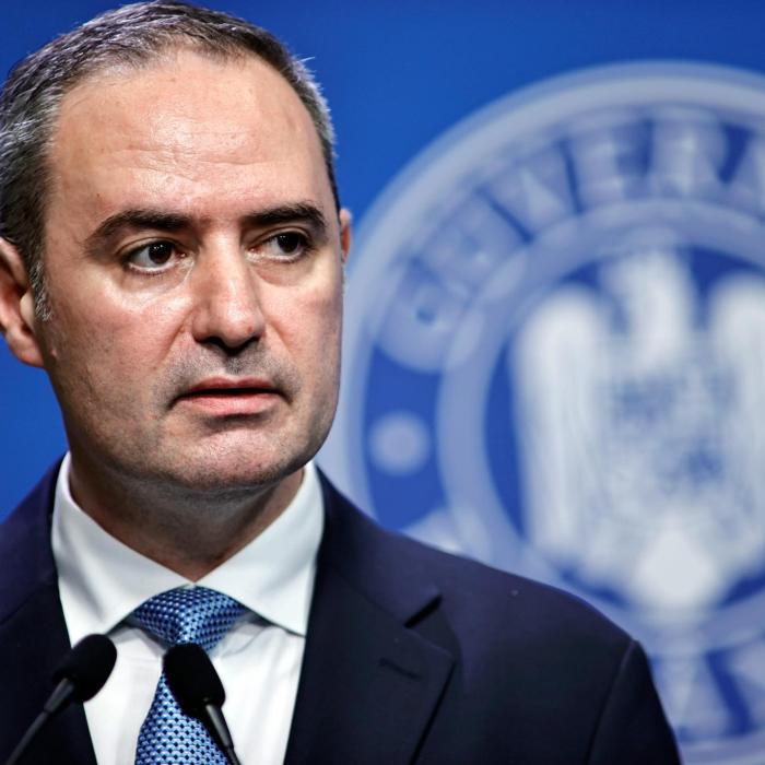 Ministrul Finanţelor anunţă schimbarea conducerii Băncii de Investiţii şi Dezvoltare