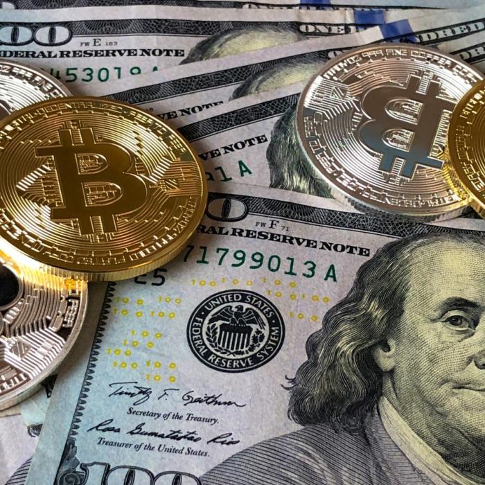 De la panică la optimism: Bitcoin revine puternic, Ripple urcă cu 8%