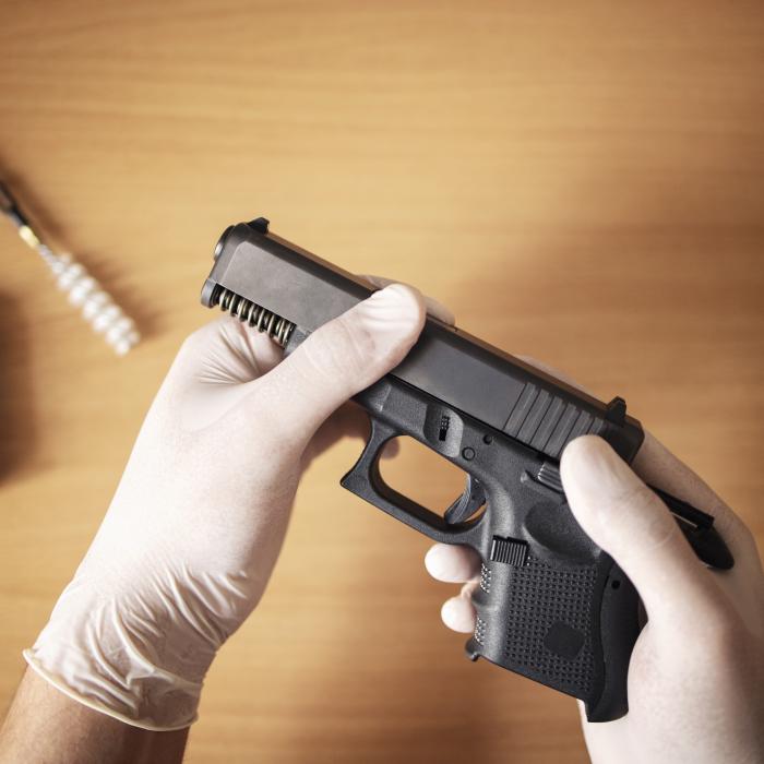 Beretta vrea să fabrice arme în România: Transfer complet de tehnologie pentru industria de apărare