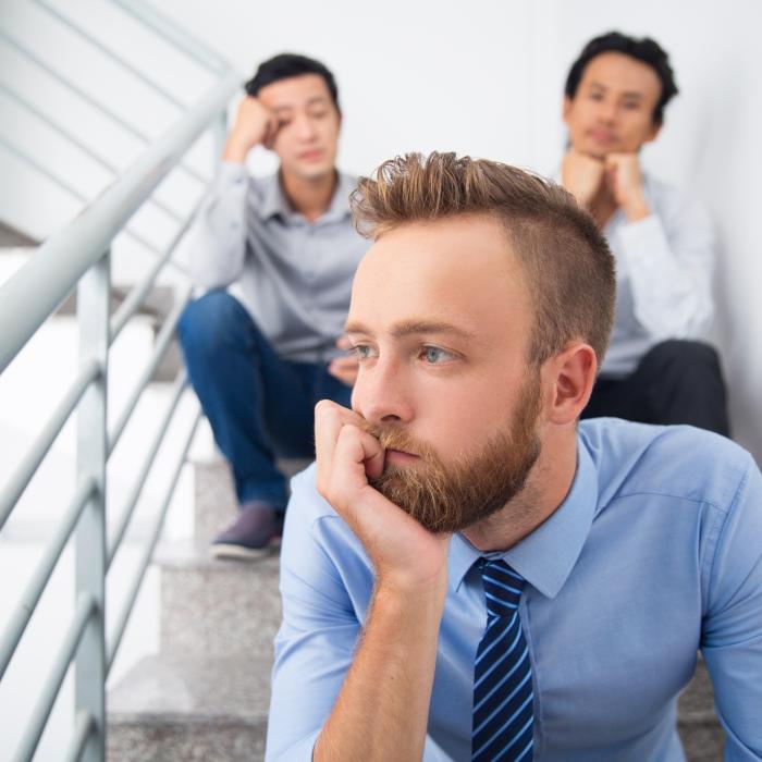 „Nu ne vede nimeni!” Angajații se plâng că munca lor trece neobservată