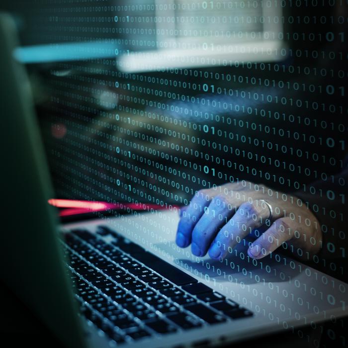 Escrocherii online în numele DNSC și Poliției: utilizatorii sunt păcăliți cu amenzi fictive