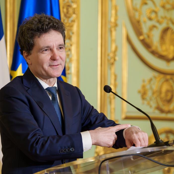 Președintele Nicușor Dan, întârziat la Paris din cauza ninsorilor și poleiului
