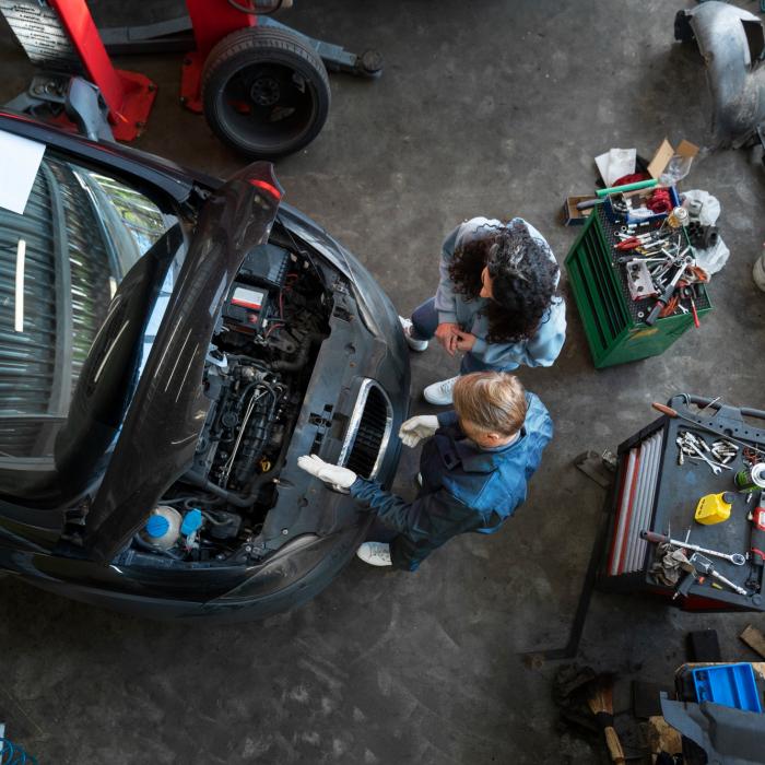 Piața reparațiilor auto, sub presiune în 2026 din cauza practicilor asigurătorilor