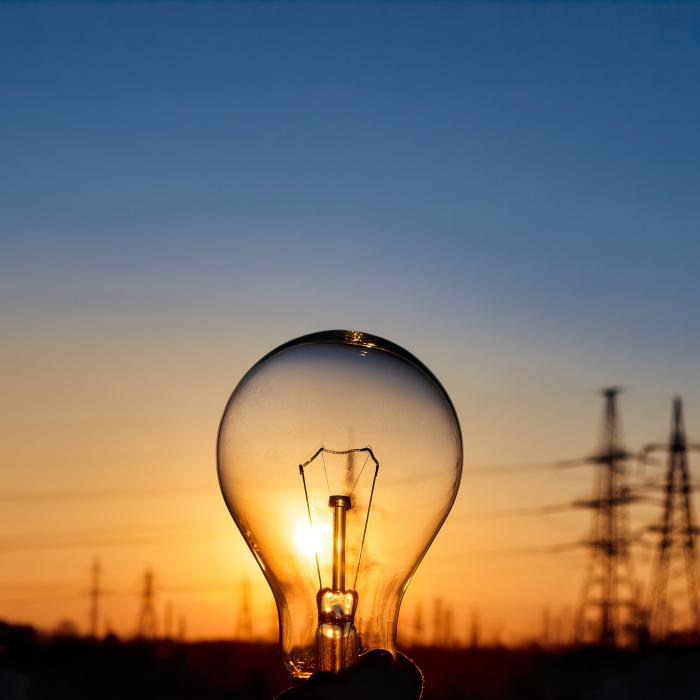 Energia scumpă sufocă economia. Analiză AEI