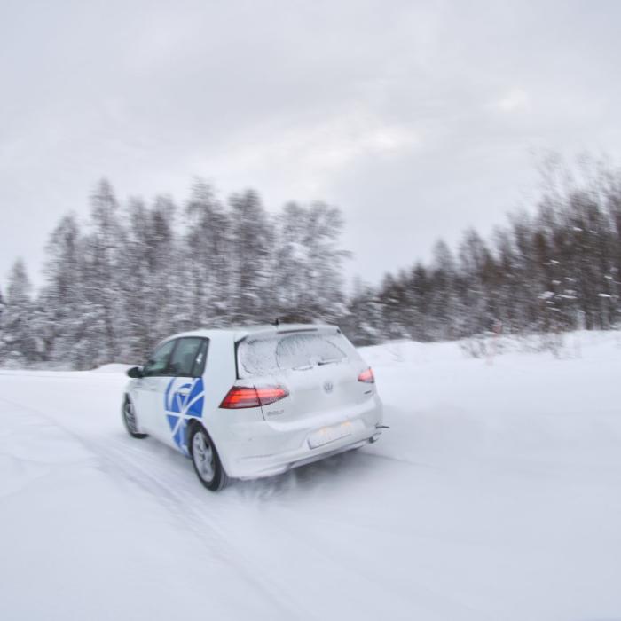 Riscurile utilizării anvelopelor uzate sau nepotrivite