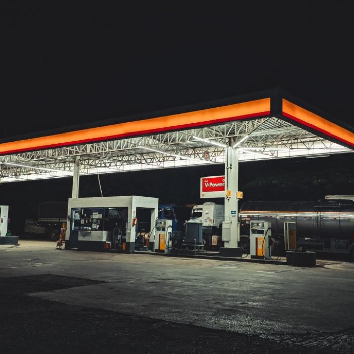 Alertă în piața carburanților: comercianții riscă pierderea autorizațiilor înainte de 1 martie. Ce spune șeful ANAF