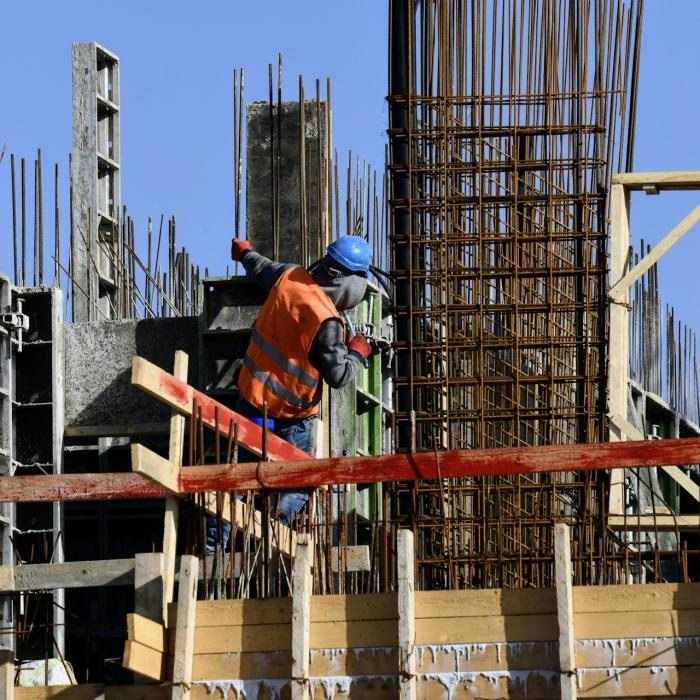 Volumul lucrărilor de construcții în decembrie 2025, în creștere cu 37,2%