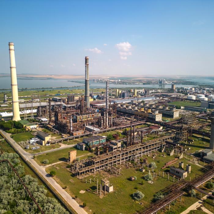 Rafinăriile Petromidia și Vega intră în revizie tehnologică programată