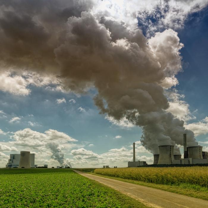 România, în risc uriaș de a pierde bani din PNRR din cauza legii decarbonizării
