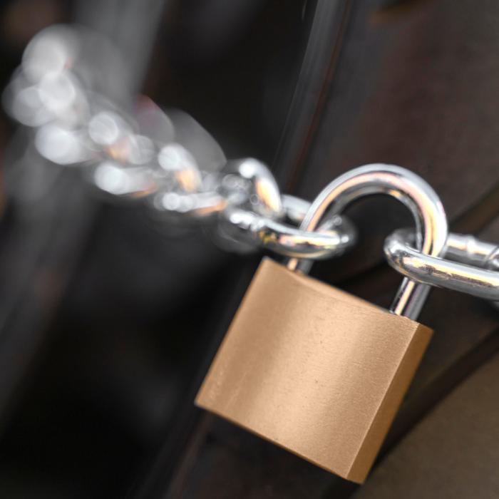 Semnal de alarmă în economie: mii de firme își suspendă activitatea