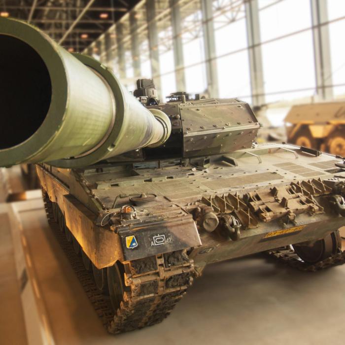 Viraj strategic: Companii din industria auto din România trec la producția de armament