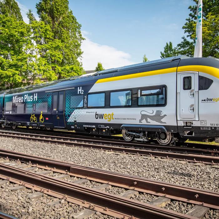 Trenurile pe hidrogen vin. Stațiile de alimentare, mai vedem