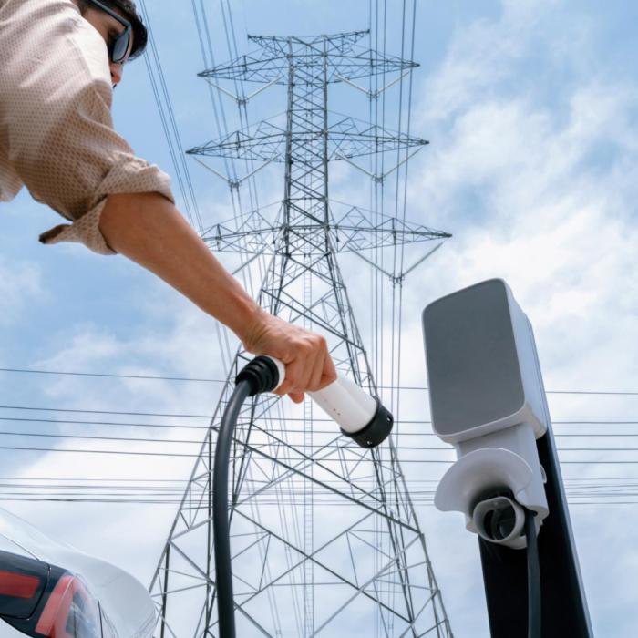 UE vrea electrificare totală până în 2040. Bruxelles vrea energia electrică curată produsă local