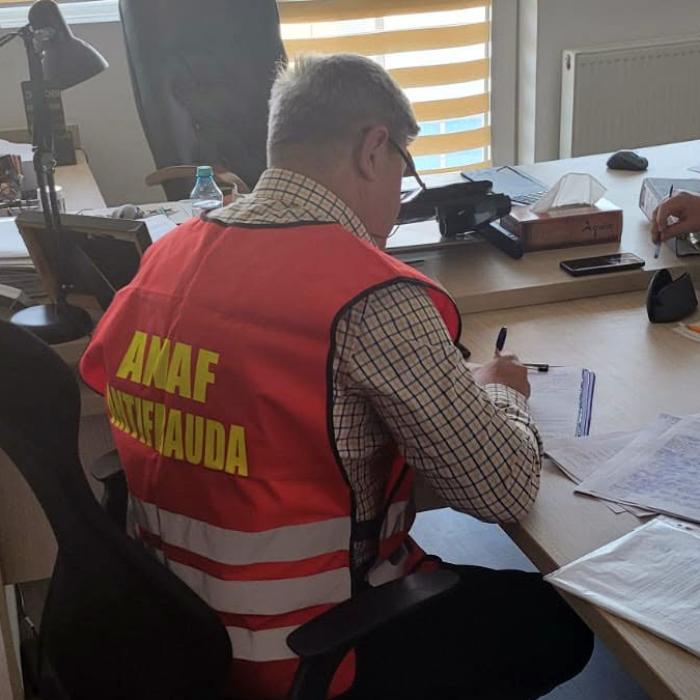 Lupte MMA și o gaură de 26 de milioane de lei. Schema descoperită de inspectorii ANAF