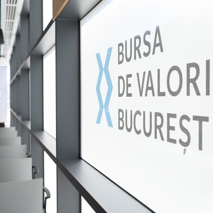 Bursa a închis săptămâna pe roșu. Banca Transilvania, Petrom și Hidroelectrica au dominat tranzacțiile