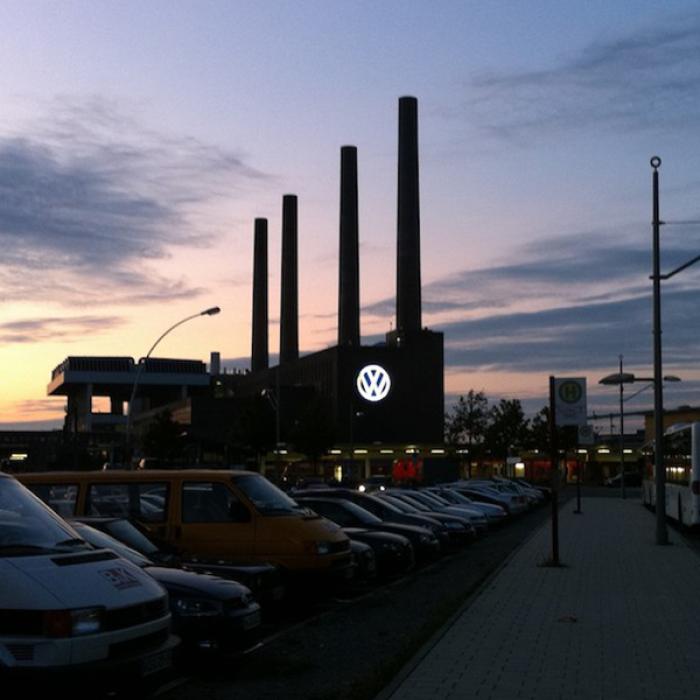 Cutremur la Volkswagen: Plan aprobat pentru eliminarea a 100.000 de locuri de muncă