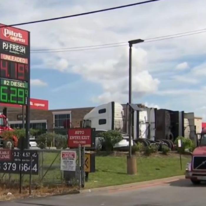 America riscă să rămână fără livrări? Camionagiii sunt chemați să oprească motoarele la 1 octombrie