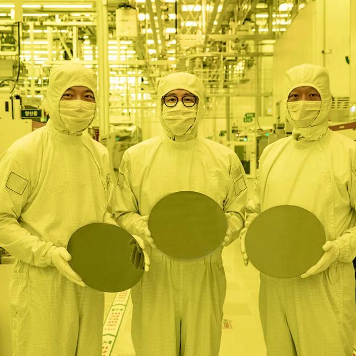 Samsung câștigă masiv din cipuri. Bonusuri uriașe pentru angajați