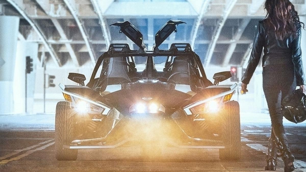 polaris_slingshot_grand_touring_2_88560000