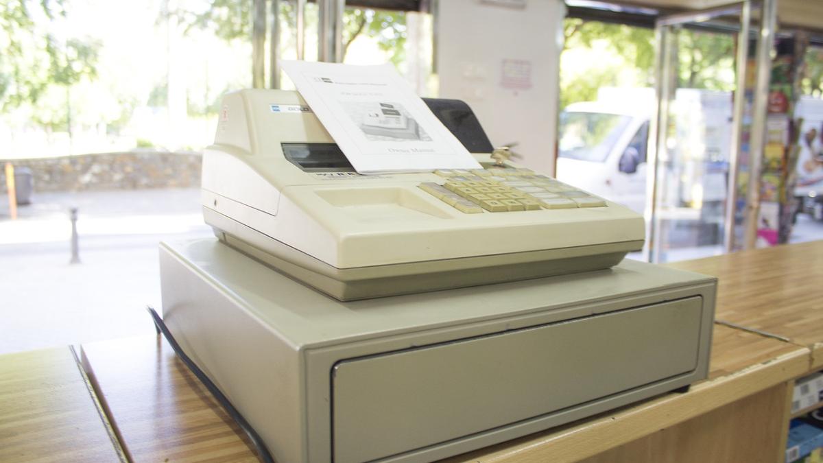 cash_register_1572126_1280_45174200