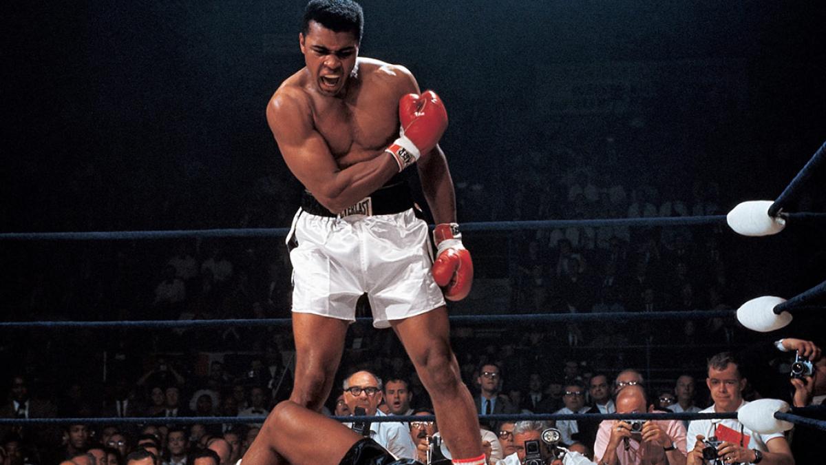 time_100_influential_photos_neil_leifer_muhammad_ali_vs_sonny_liston_56_90688300