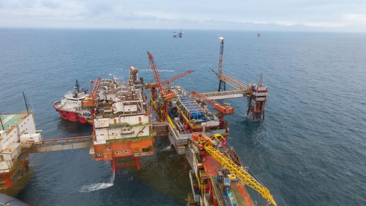 platforma_petrom_75593800