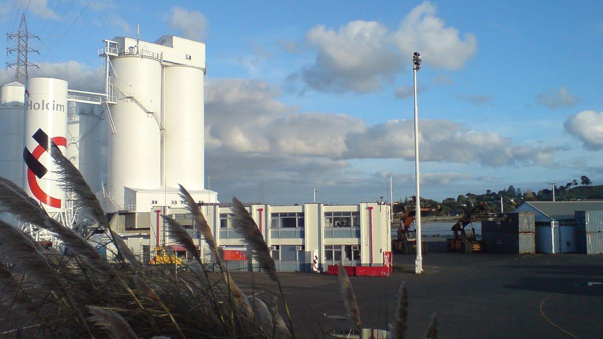 1200px_holcim_depot_port_of_onehunga_70082700