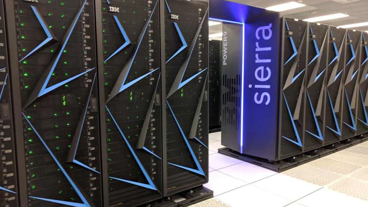 Statele Unite au construit cel mai puternic computer din lume!