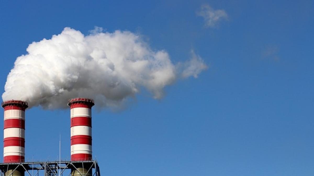 fum__poluare_37426600