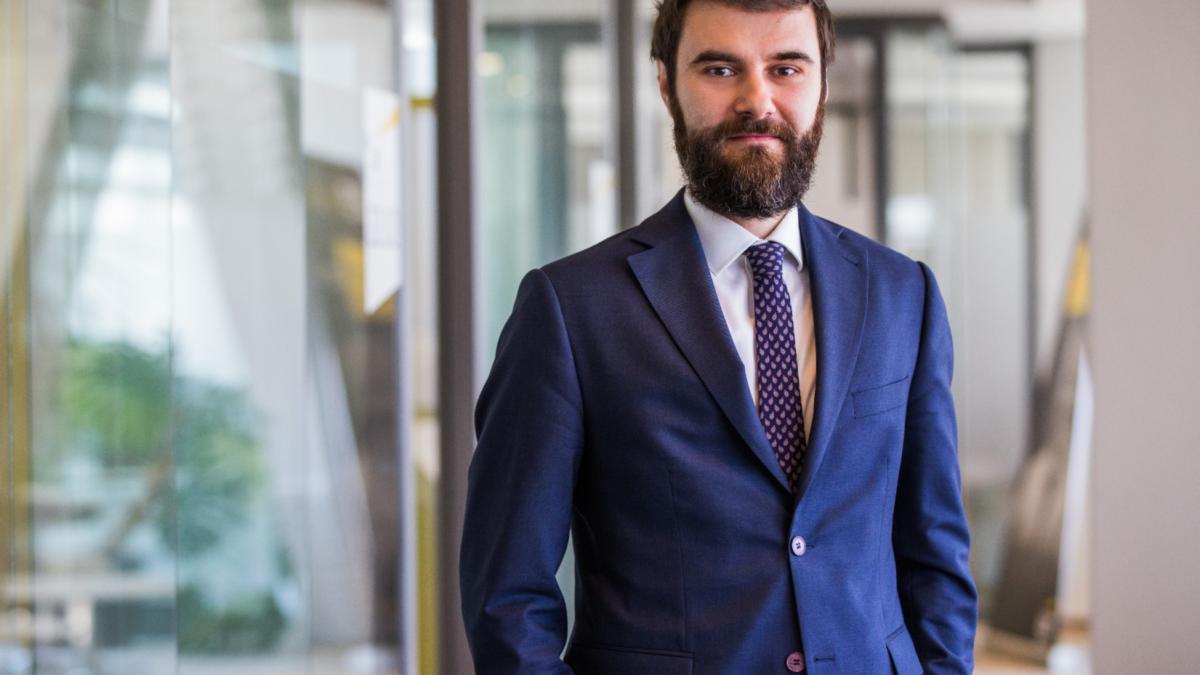 lucian_vitelaru__radu_si_asociatii_88128700