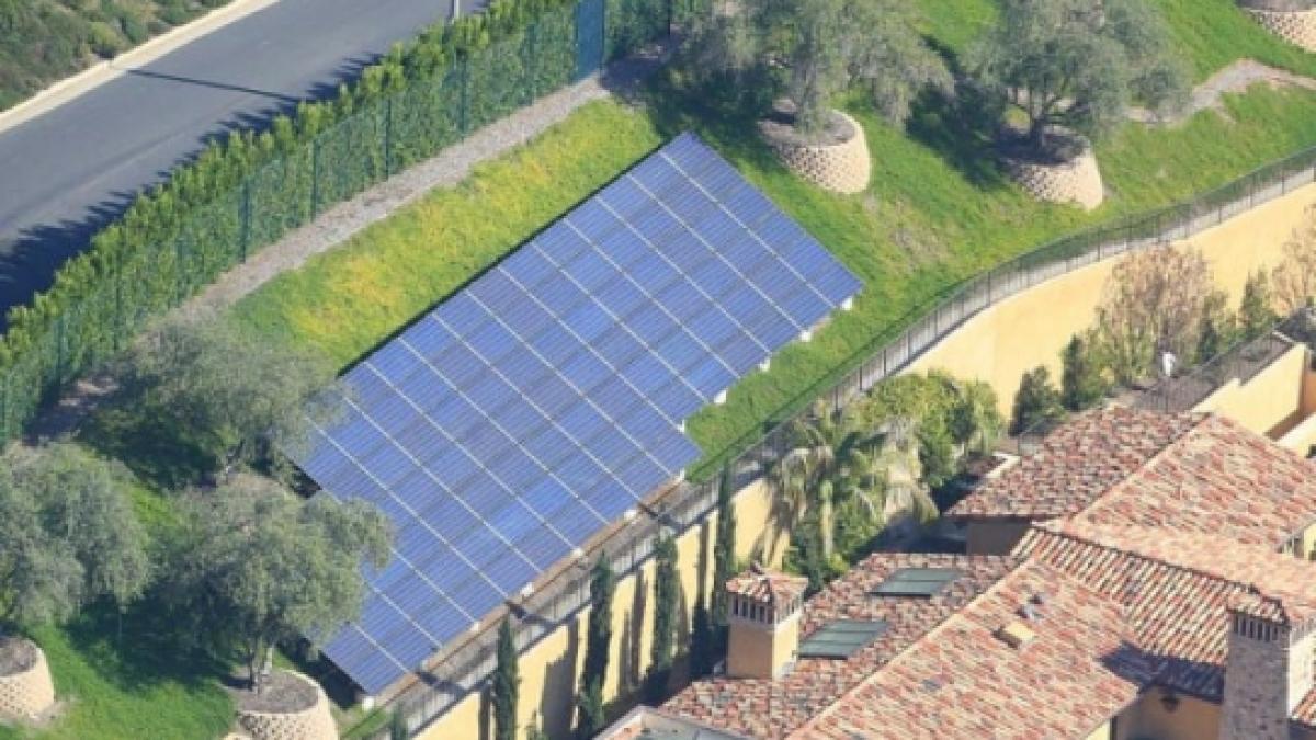 Extravaganță? Căte case are patronul Tesla (FOTO şi VIDEO)