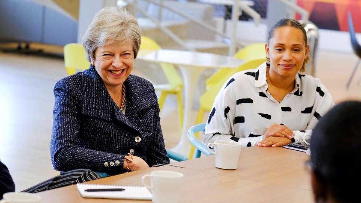 theresa_may1_60122800