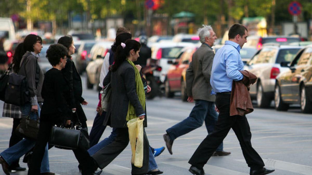 oameni_strada_22960700