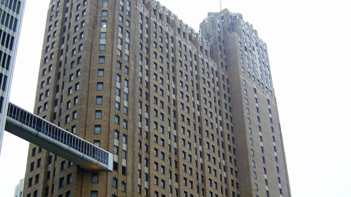 O trecere supendată a devenit obiect de artă VIDEO