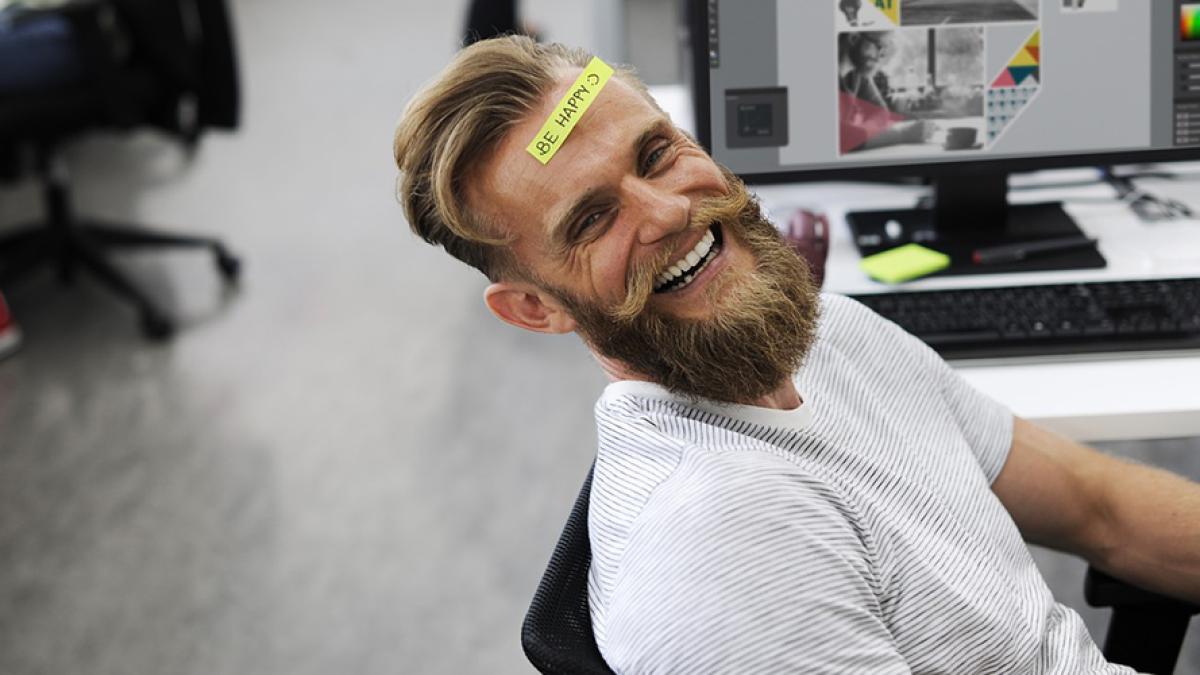 angajat_fericit_72151500