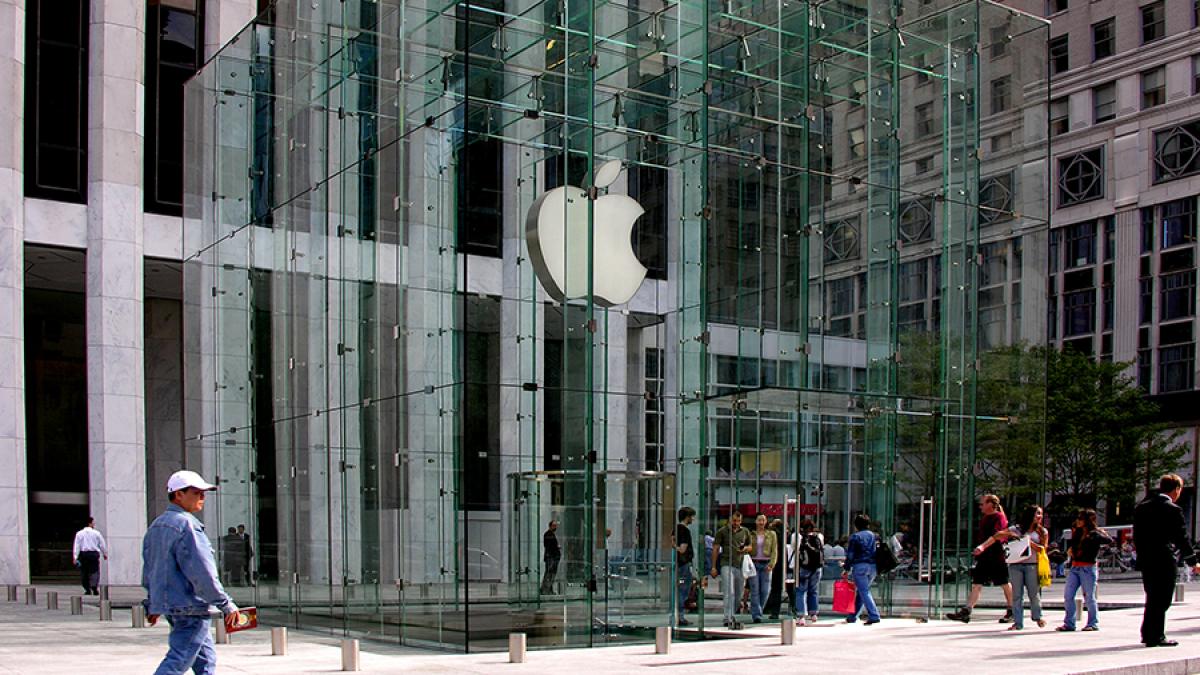 apple_store_fifth_avenue_94170100