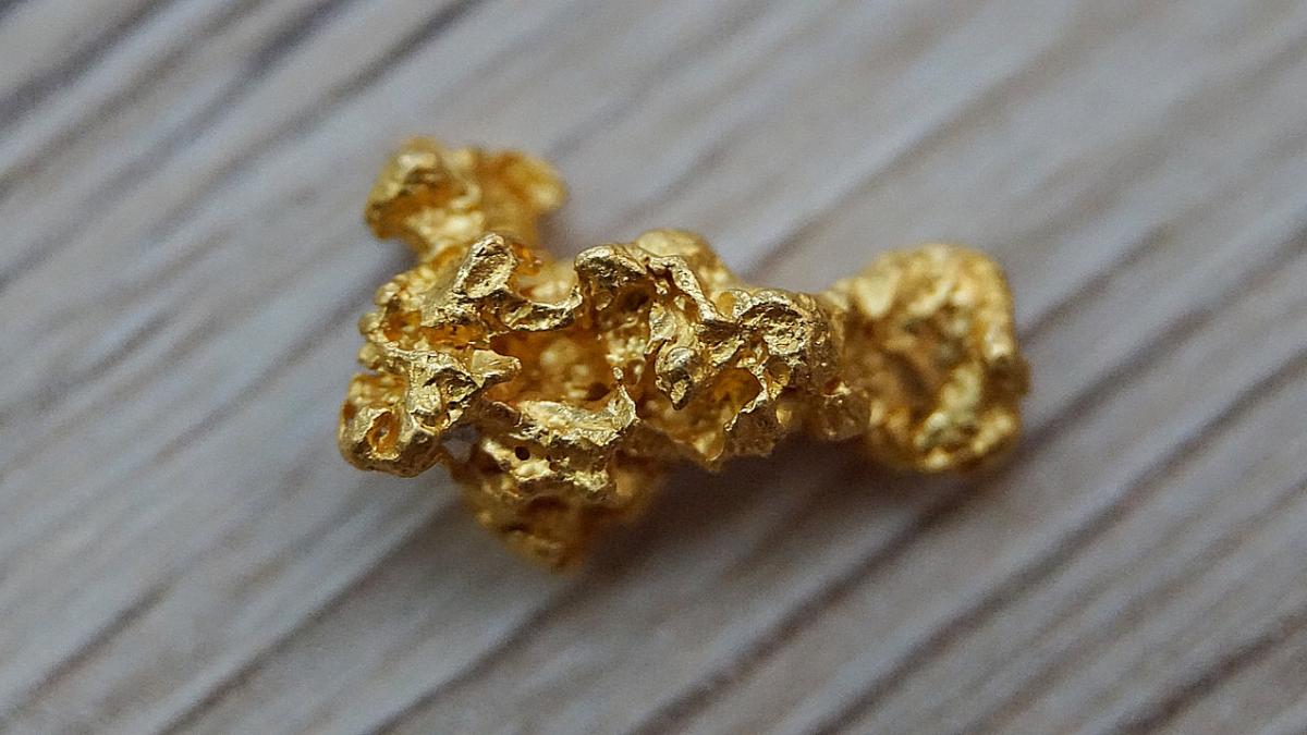 gold_nugget_2269847_1280_17777100
