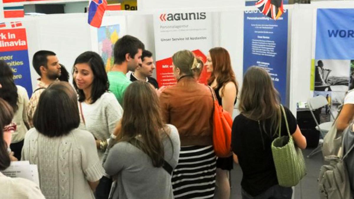 targ_de_joburi_01687500